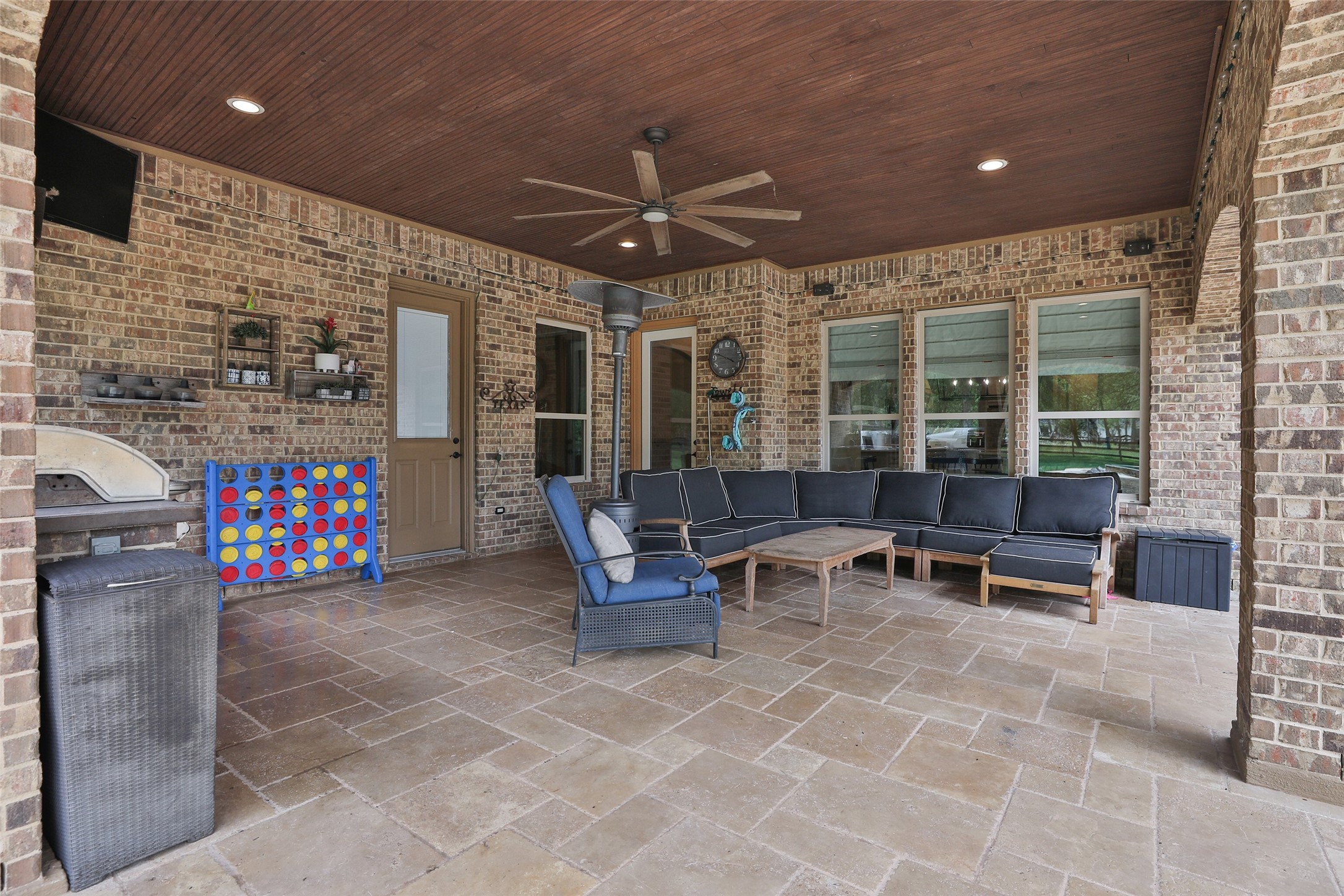  3422 Woodbine Drive - 物件實景