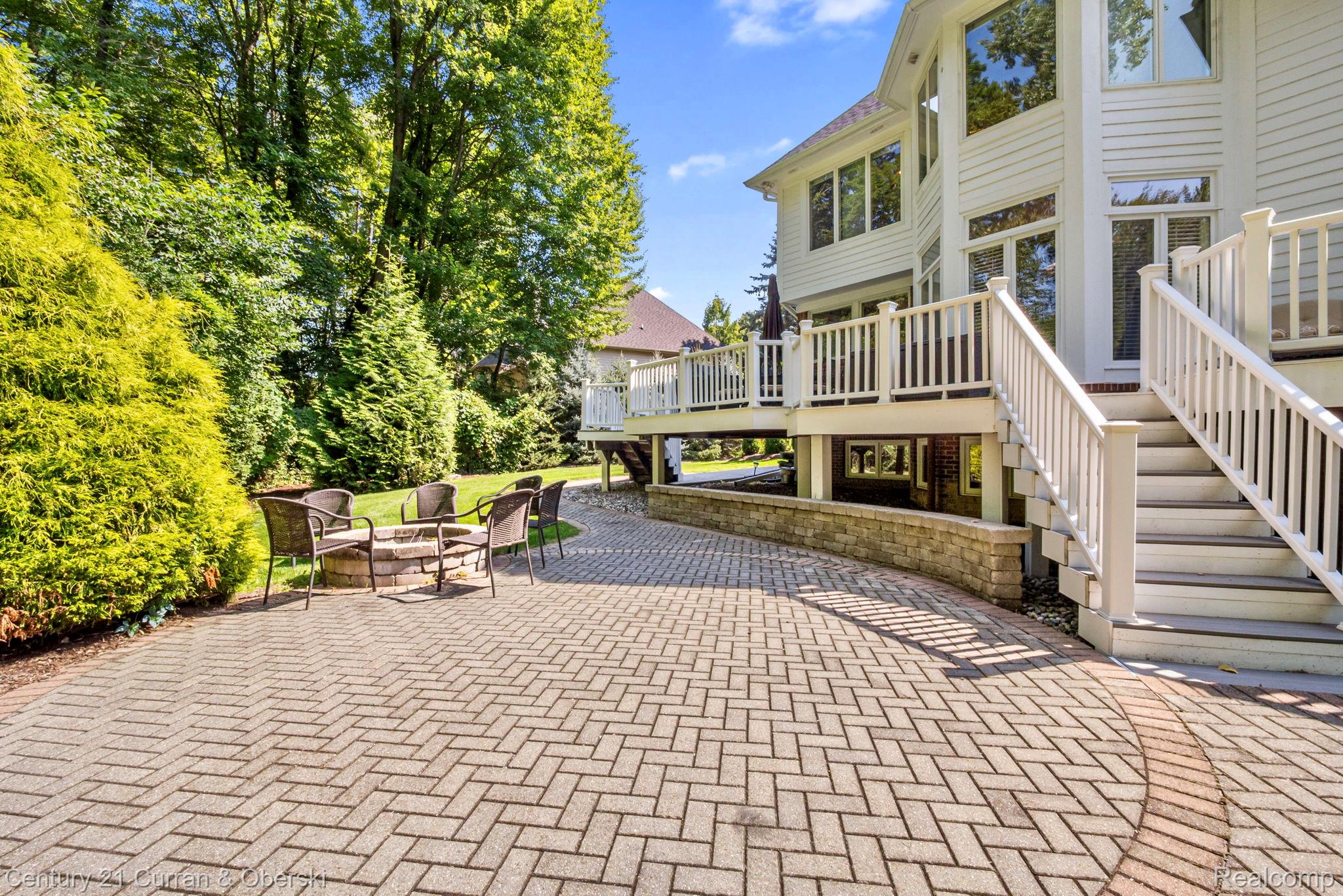Novi, Michigan, 48374, United States, 4 Bedrooms Bedrooms, ,6 BathroomsBathrooms,Residential,For Sale,1914653