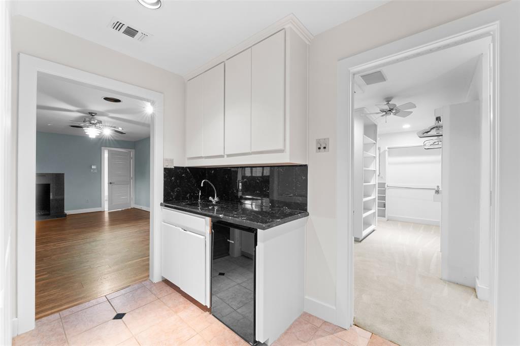 Duncanville, Texas, 75137, United States, 4 Bedrooms Bedrooms, ,3 BathroomsBathrooms,Residential,For Sale,1993899