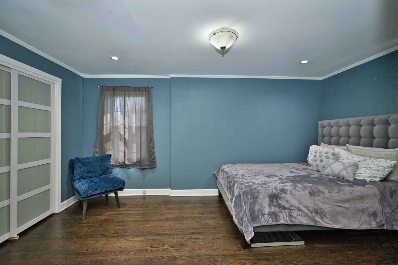 Lincolnwood, Illinois, 60712, United States, 3 Bedrooms Bedrooms, ,2 BathroomsBathrooms,Residential,For Sale,1863685