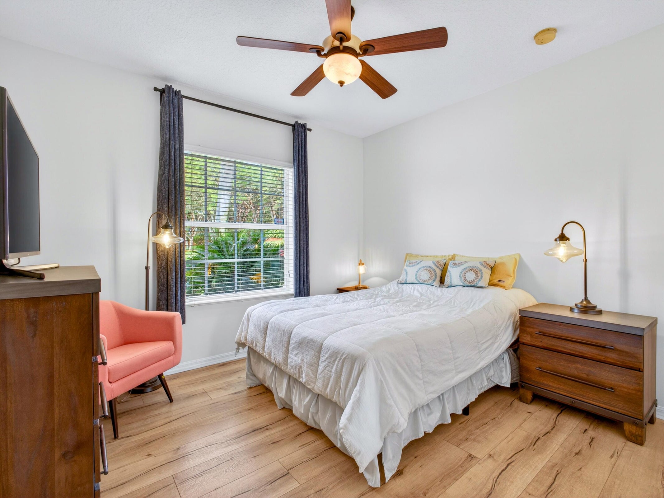 Lake Worth, Florida, 33467, United States, 2 Bedrooms Bedrooms, ,2 BathroomsBathrooms,Residential,For Sale,2005315