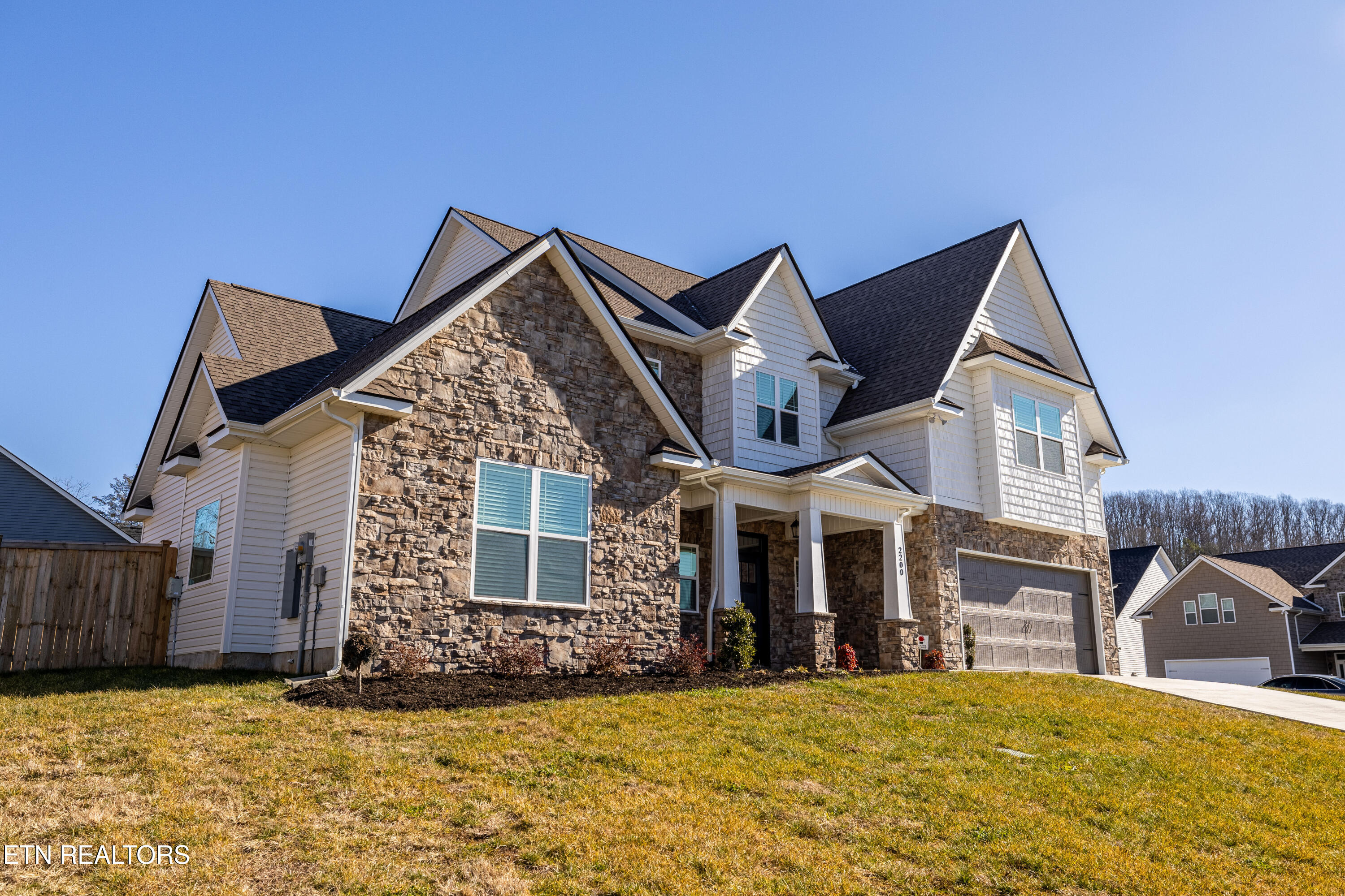 Knoxville, Tennessee, 37932, United States, 4 Bedrooms Bedrooms, ,3 BathroomsBathrooms,Residential,For Sale,2011328