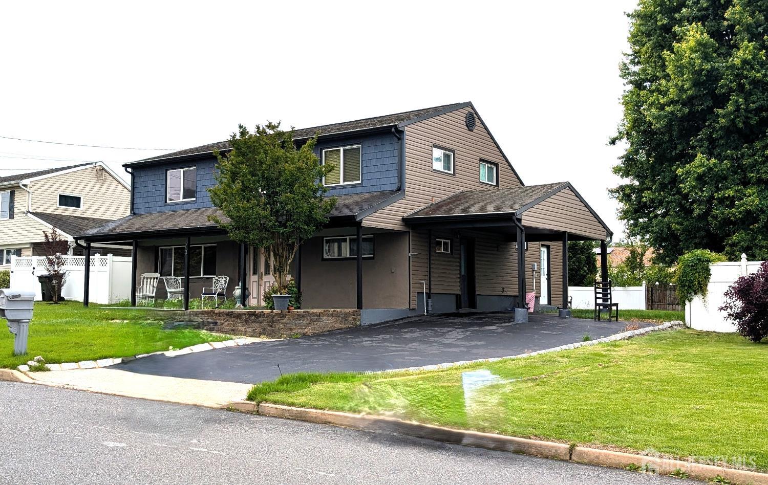 Old Bridge, New Jersey, 08857, United States, 3 Bedrooms Bedrooms, ,2 BathroomsBathrooms,Residential,For Sale,1849014