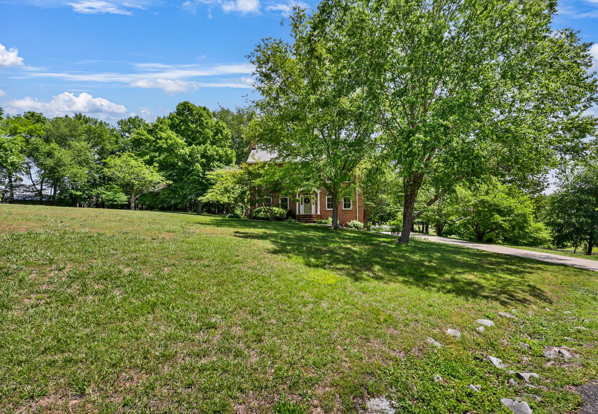 Adams, Tennessee, 37010, United States, 3 Bedrooms Bedrooms, ,3 BathroomsBathrooms,Residential,For Sale,2033502