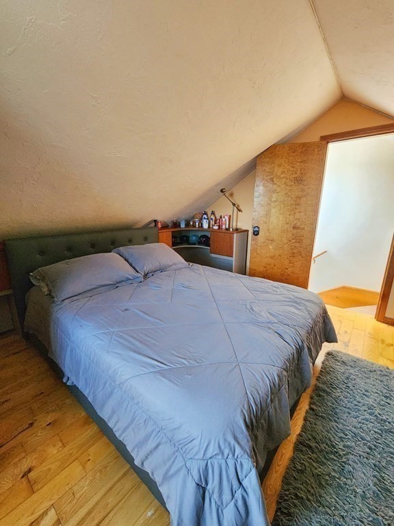 Revere, Massachusetts, 02151, United States, 3 Bedrooms Bedrooms, ,2 BathroomsBathrooms,Residential,For Sale,1993819