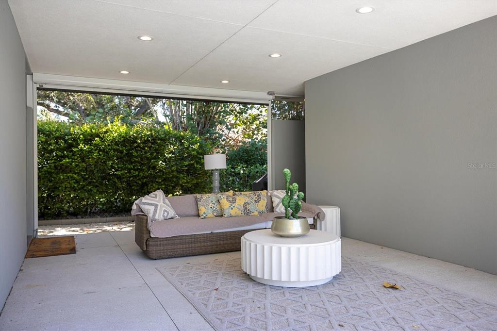 Sarasota, Florida, 34239, United States, 4 Bedrooms Bedrooms, ,5 BathroomsBathrooms,Residential,For Sale,1988202