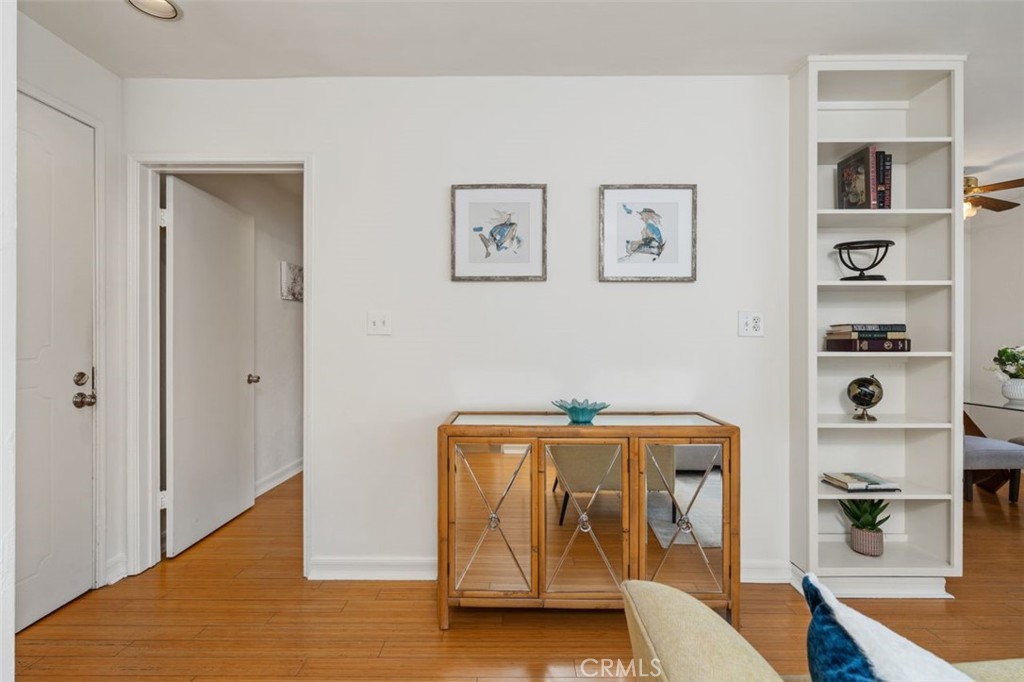 Los Angeles, California, 90025, United States, 2 Bedrooms Bedrooms, ,2 BathroomsBathrooms,Residential,For Sale,1912181