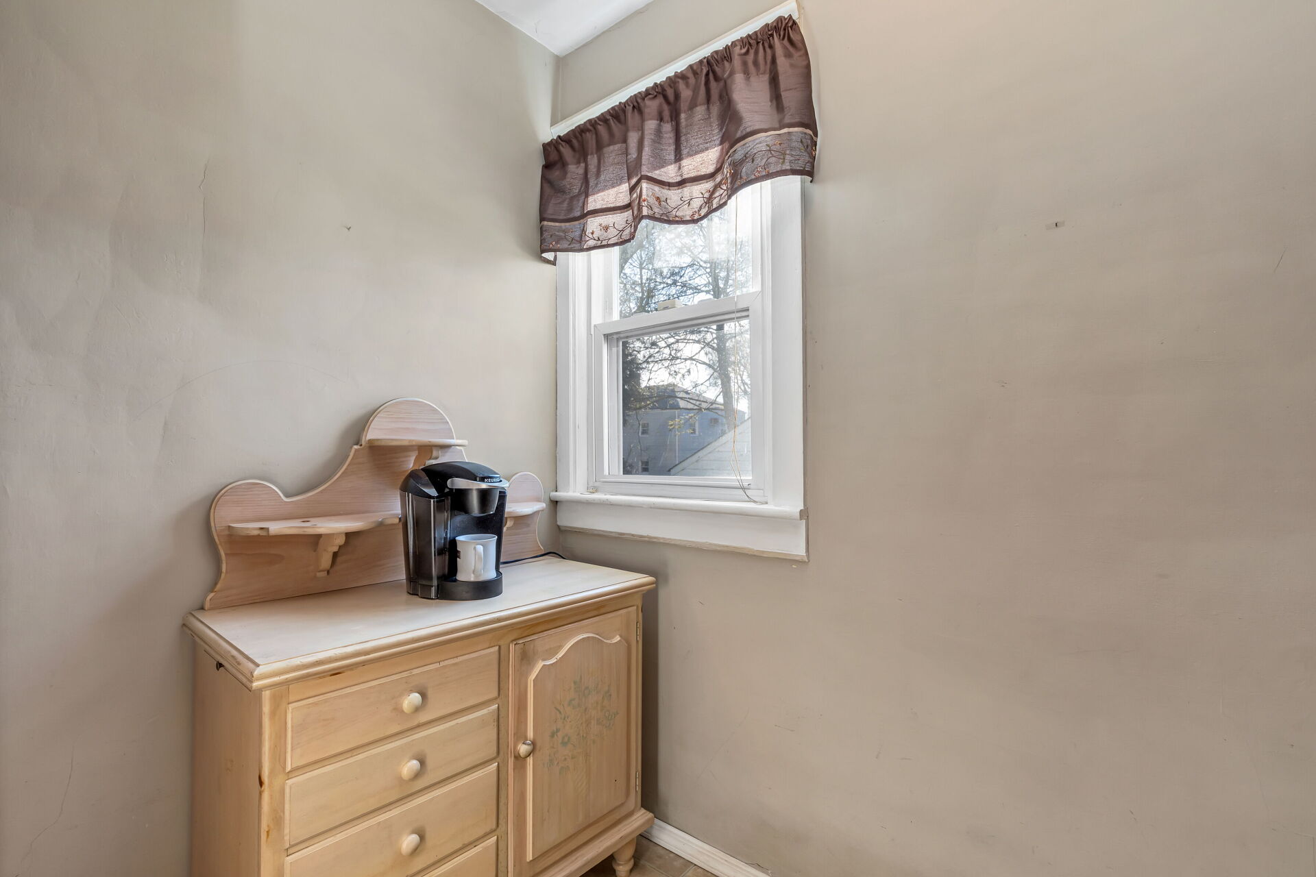 111 Besler Ave, Cranford Township, New Jersey, 07016, United States, 4 Bedrooms Bedrooms, ,Residential,For Sale,111 Besler Ave,1431698