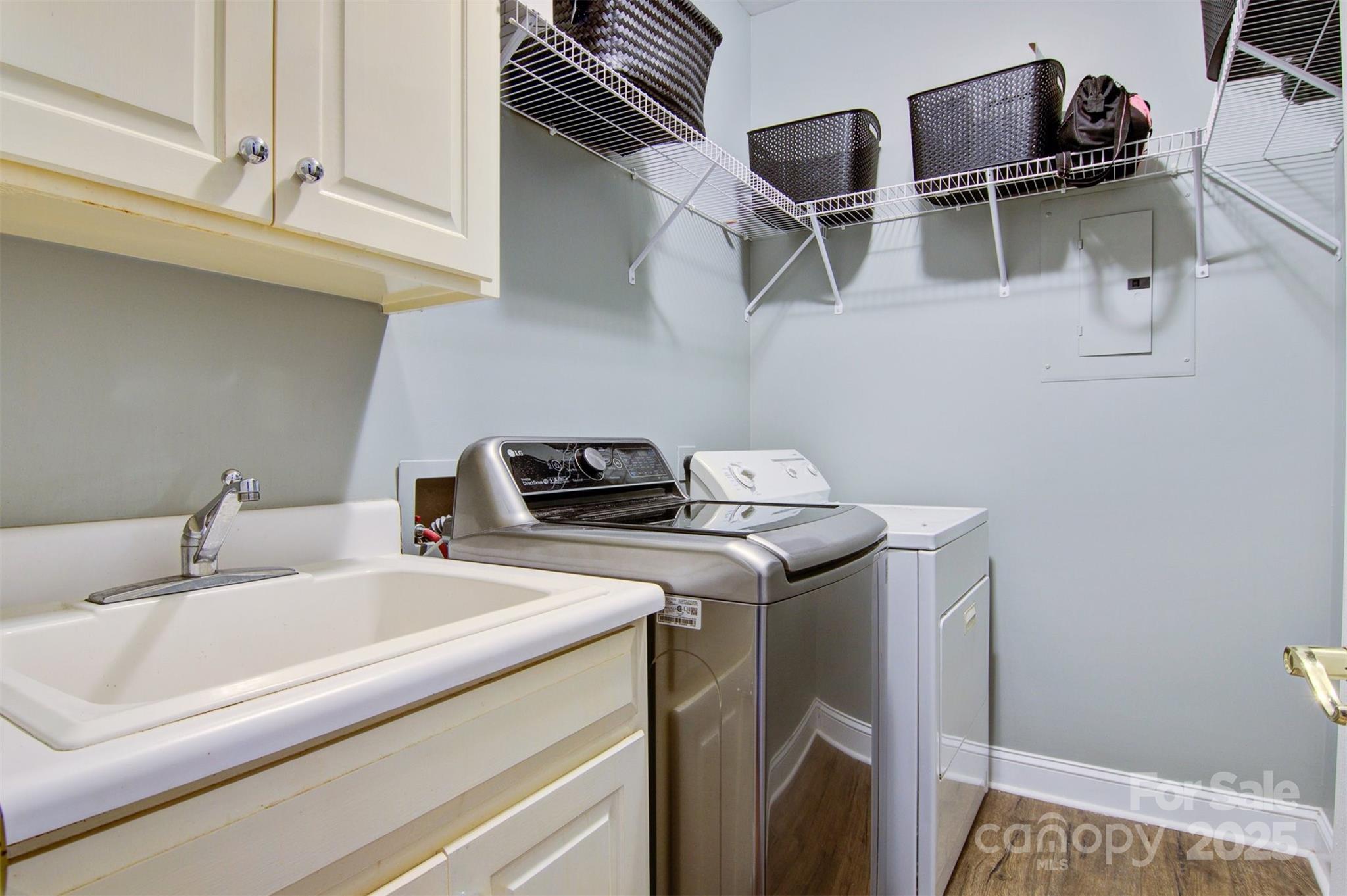 2425 Birdie Lane Ne, Conover, North Carolina, 28613, United States, 4 Bedrooms Bedrooms, ,4 BathroomsBathrooms,Residential,For Sale,2425 Birdie Lane Ne,1668350