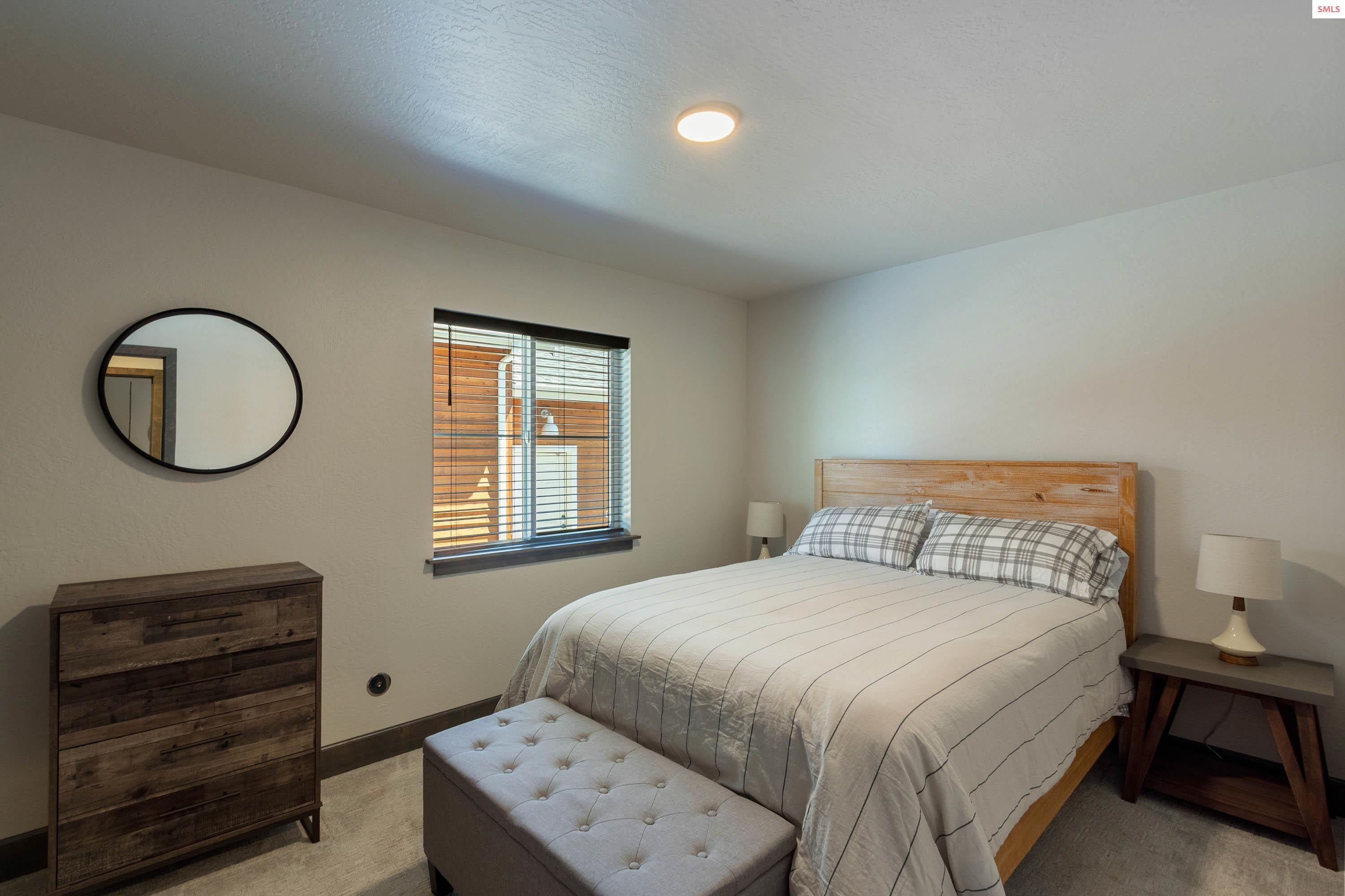 Dover, Idaho, 83825, United States, 3 Bedrooms Bedrooms, ,2 BathroomsBathrooms,Residential,For Sale,2031263