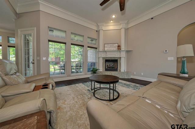 Lindale, Texas, 75771, United States, 4 Bedrooms Bedrooms, ,3 BathroomsBathrooms,Residential,For Sale,1983083