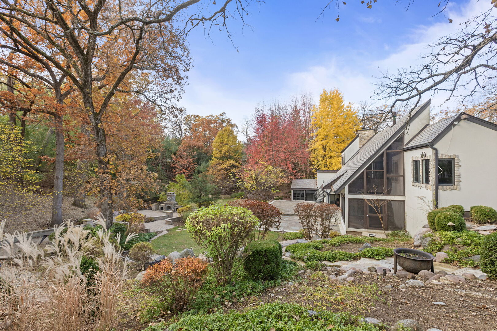 Barrington Hills, Illinois, 60010, United States, 4 Bedrooms Bedrooms, ,6 BathroomsBathrooms,Residential,For Sale,1989014