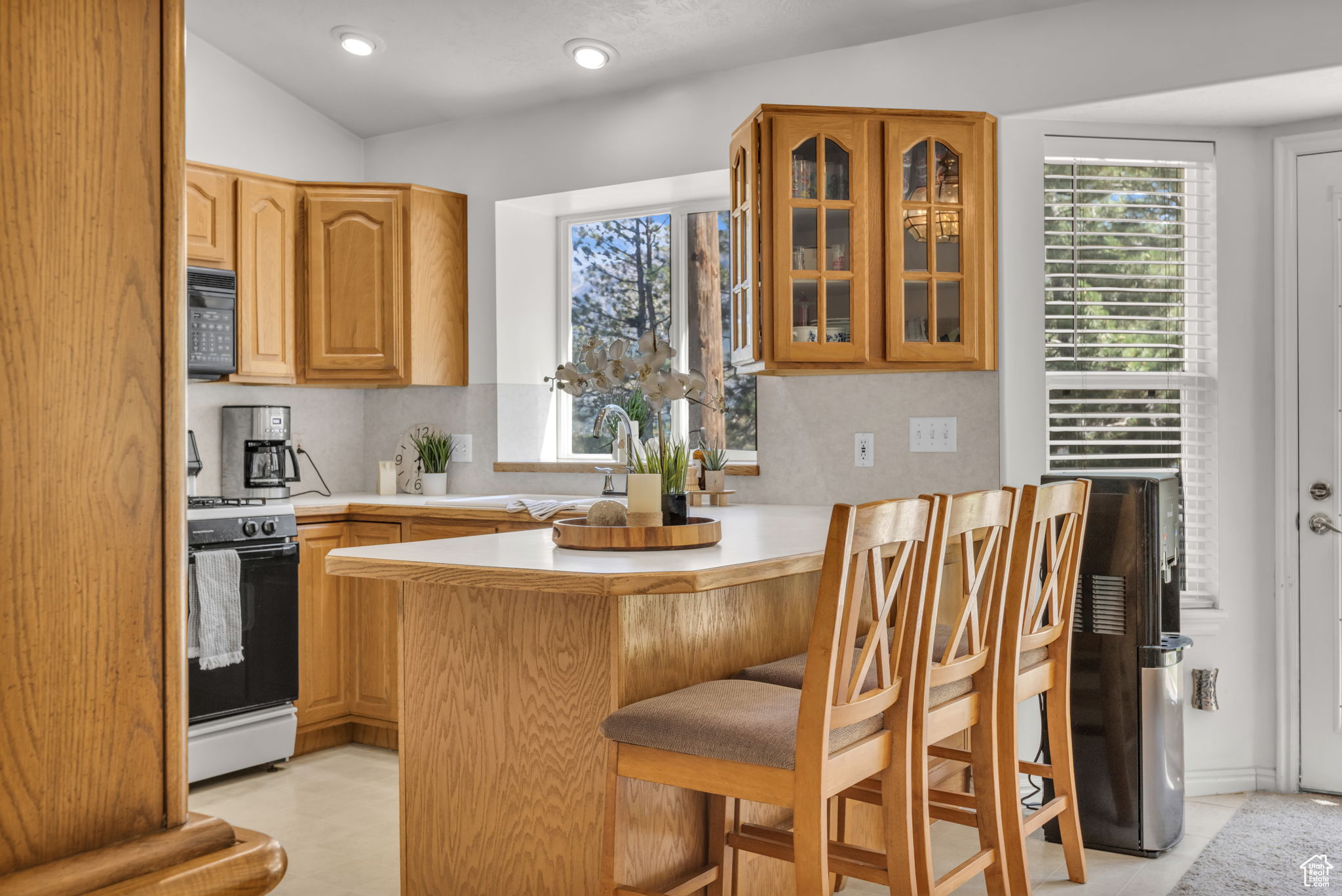 Ogden, Utah, 84404, United States, 4 Bedrooms Bedrooms, ,3 BathroomsBathrooms,Residential,For Sale,1867138