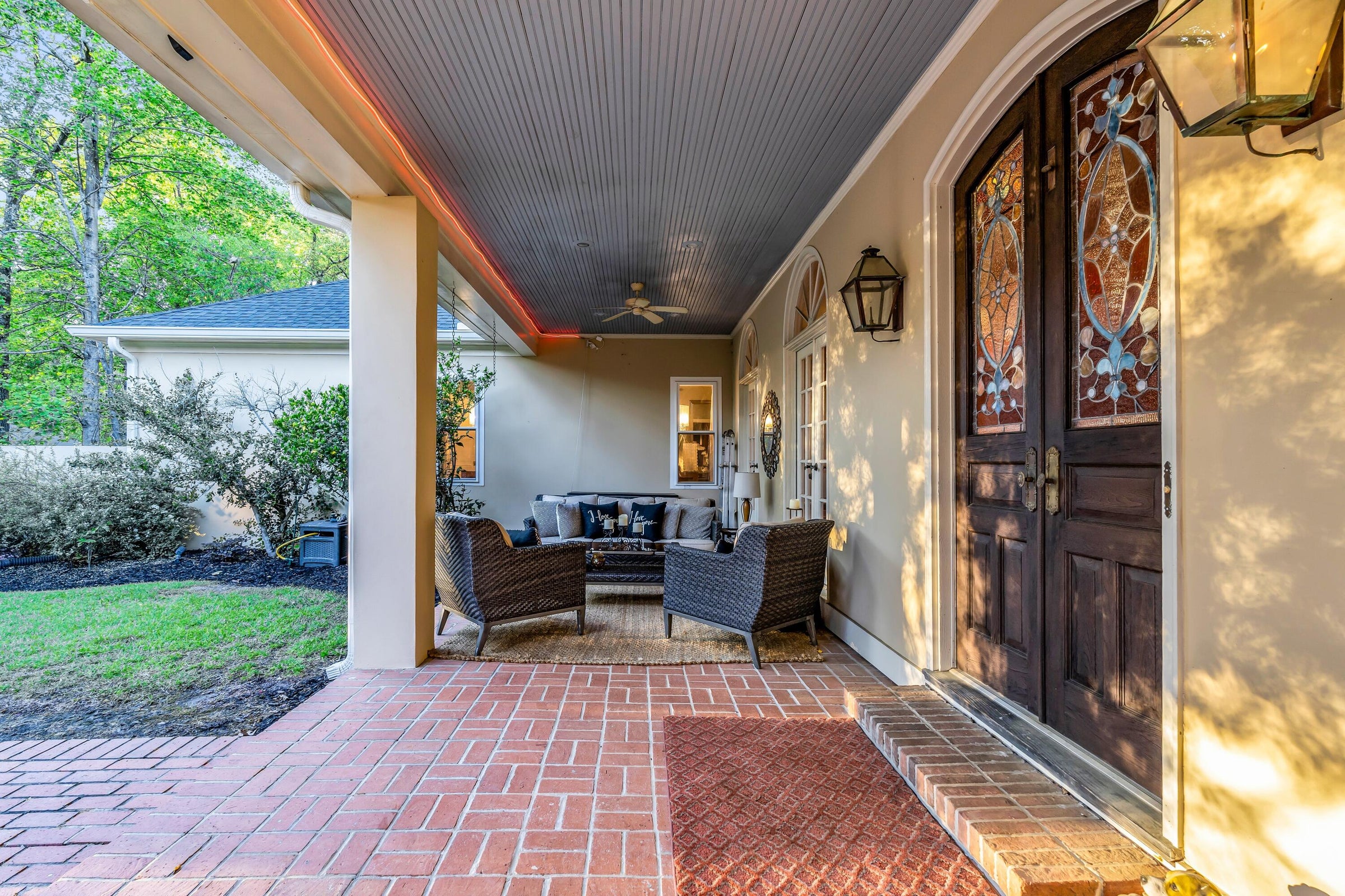 Columbus, Mississippi, 39705, United States, 4 Bedrooms Bedrooms, ,4 BathroomsBathrooms,Residential,For Sale,1976327