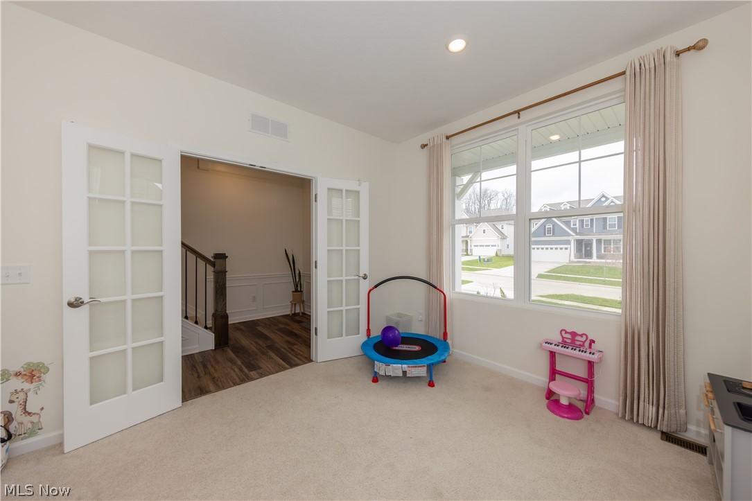 Aurora, Ohio, 44202, United States, 3 Bedrooms Bedrooms, ,3 BathroomsBathrooms,Residential,For Sale,2030773