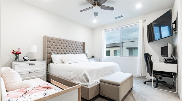 Ontario, California, 91761, United States, 2 Bedrooms Bedrooms, ,2 BathroomsBathrooms,Residential,For Sale,1993844