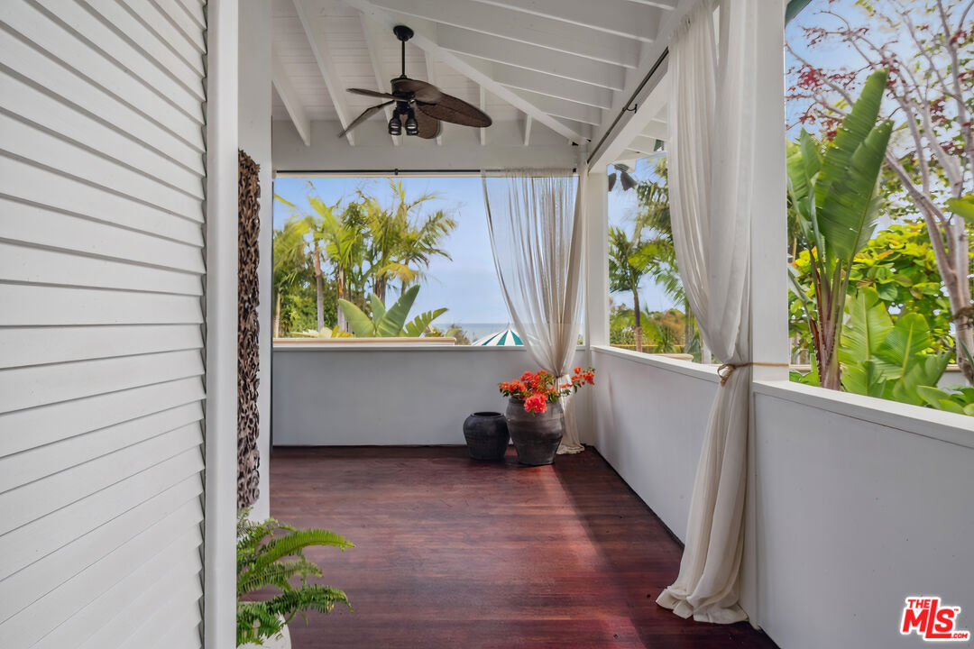 Malibu, California, 90265, United States, 8 Bedrooms Bedrooms, ,9 BathroomsBathrooms,Residential,For Sale,1847980