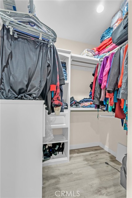 Los Angeles, California, 91605, United States, 5 Bedrooms Bedrooms, ,4 BathroomsBathrooms,Residential,For Sale,1979926