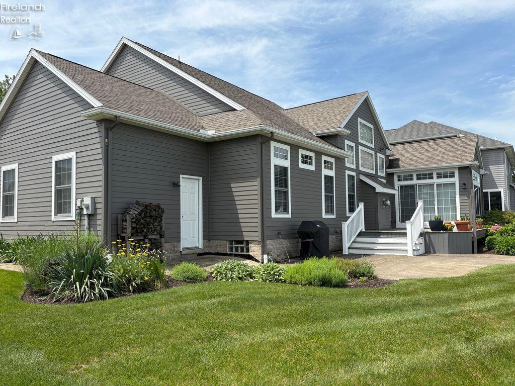 Port Clinton, Ohio, 43452, United States, 3 Bedrooms Bedrooms, ,3 BathroomsBathrooms,Residential,For Sale,1975522