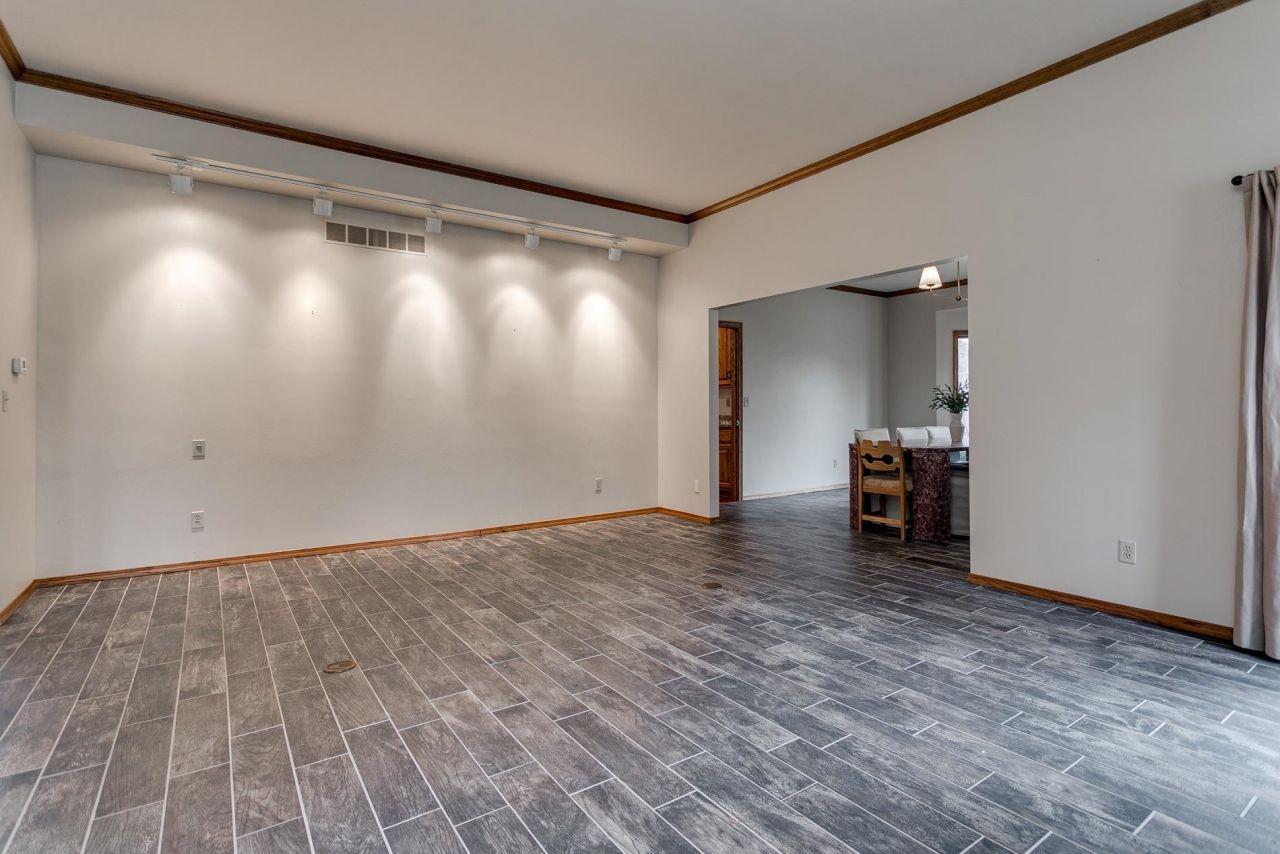 GREEN BAY, Wisconsin, 54313, United States, 5 Bedrooms Bedrooms, ,4 BathroomsBathrooms,Residential,For Sale,1768354