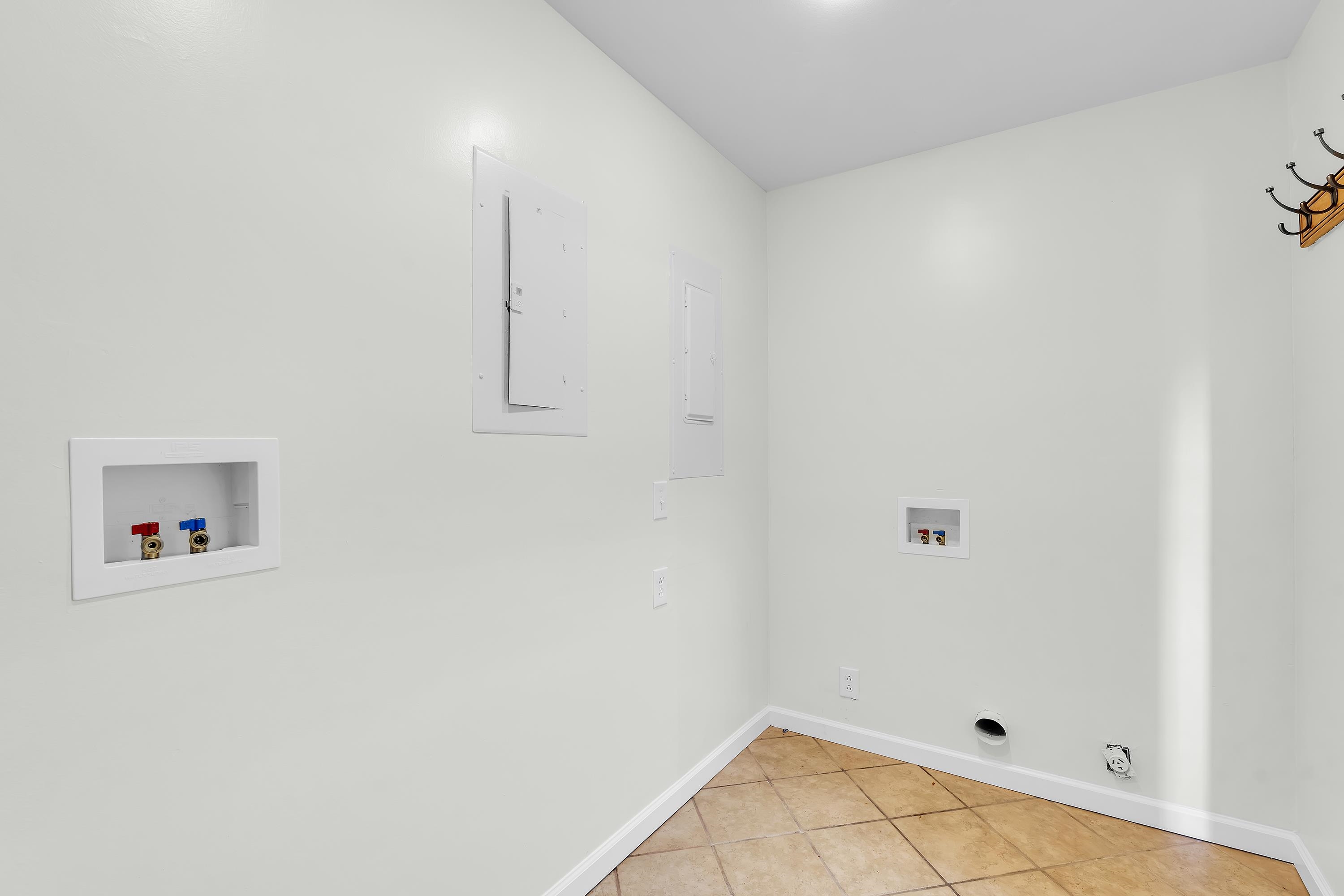 Woodruff, South Carolina, 29388, United States, 3 Bedrooms Bedrooms, ,2 BathroomsBathrooms,Residential,For Sale,1985035