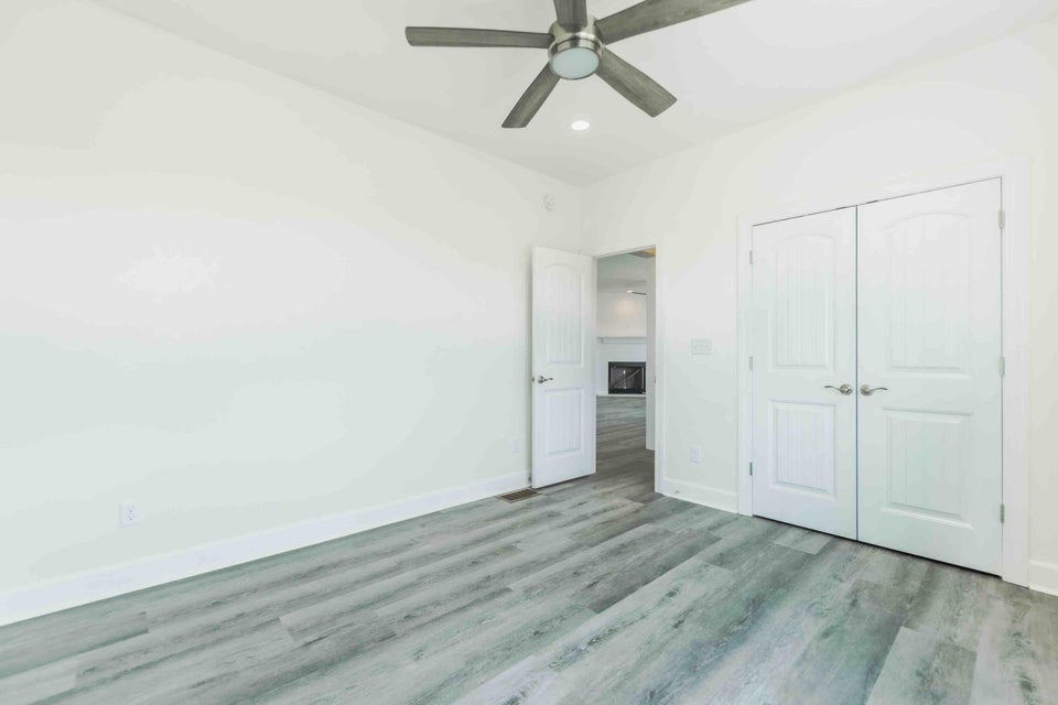 Richmond, Kentucky, 40475, United States, 5 Bedrooms Bedrooms, ,5 BathroomsBathrooms,Residential,For Sale,1881286