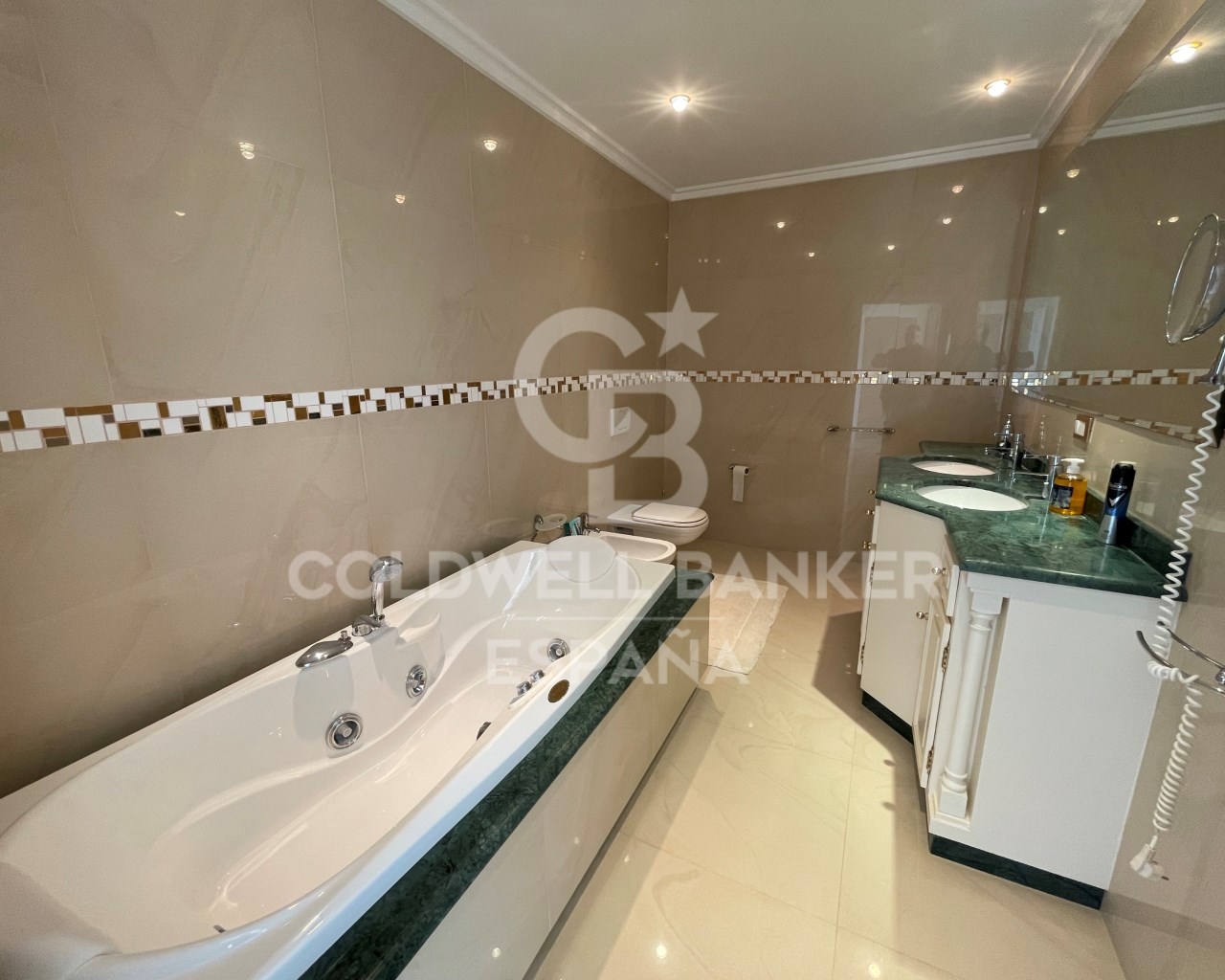 Girona, Lloret de Mar, Canyelles - Montgoda Girona, Lloret de Mar, Catalonia, ES, 6 Bedrooms Bedrooms, ,5 BathroomsBathrooms,Residential,For Sale,Girona, Lloret de Mar, Canyelles - Montgoda Girona,1615826