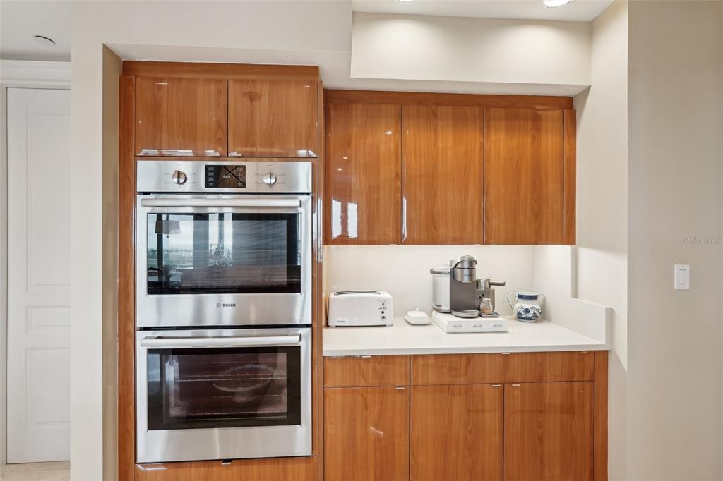 Sarasota, Florida, 34236, United States, 3 Bedrooms Bedrooms, ,3 BathroomsBathrooms,Residential,For Sale,1995684