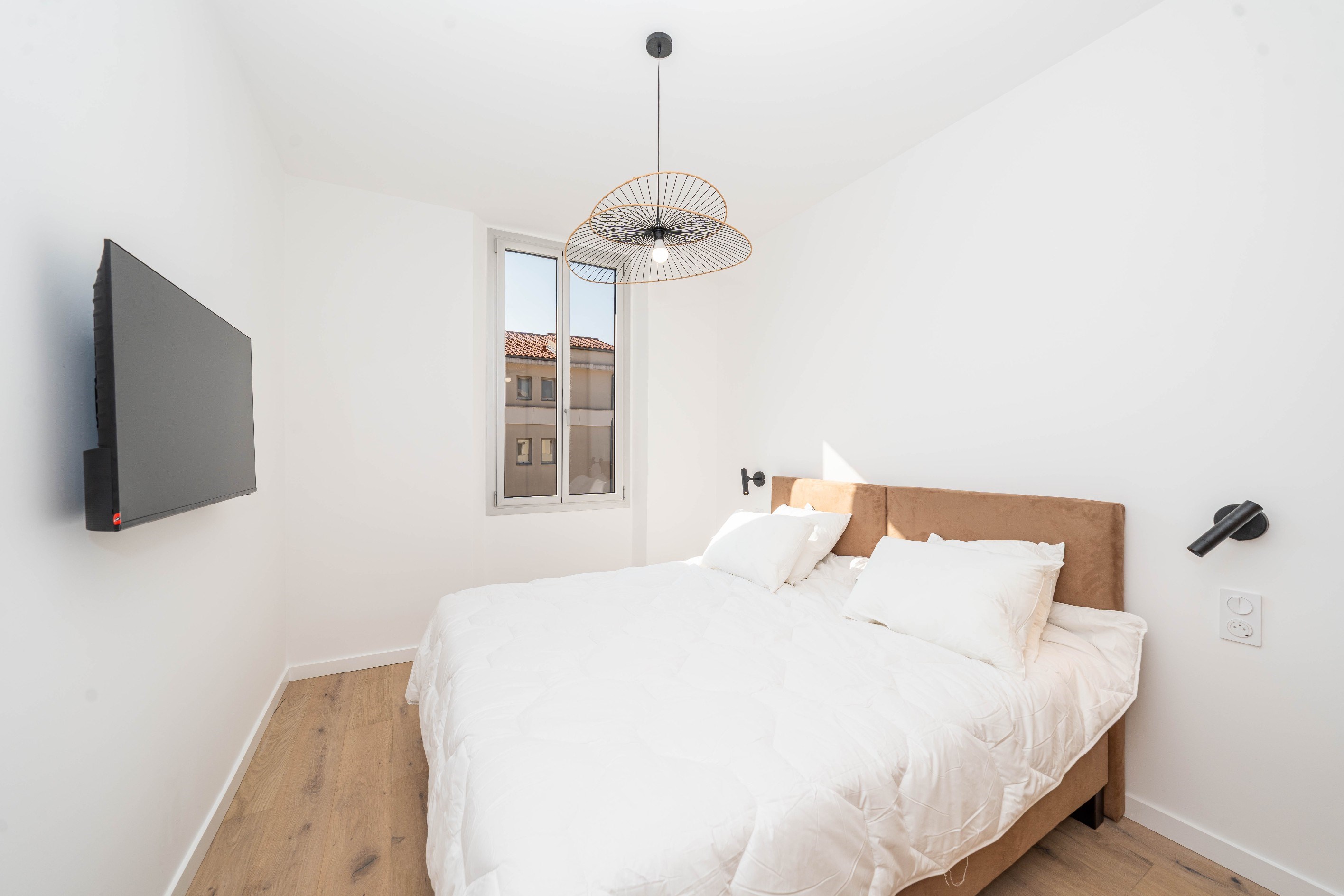  Top-floor renovated apartment with balcony, 3 bedrooms, rue Hoche Cannes city c… - 物件實景