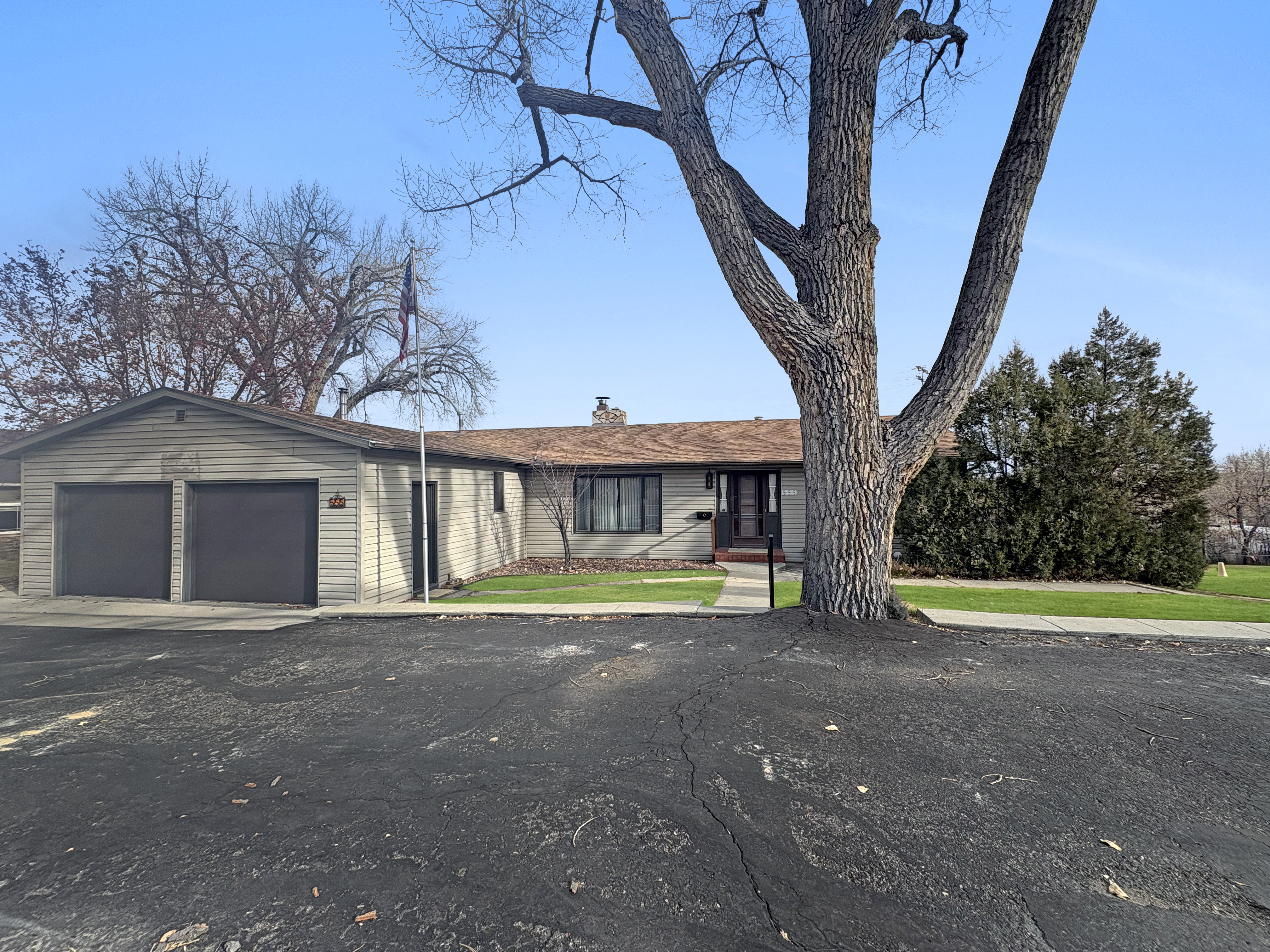 Buffalo, Wyoming, 82834, United States, 4 Bedrooms Bedrooms, ,3 BathroomsBathrooms,Residential,For Sale,2000125