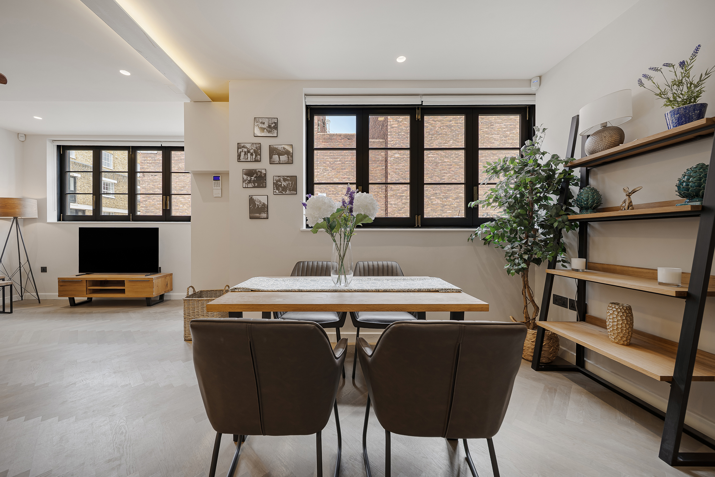  A Characterful Mews House in the Heart of Marylebone - 物件實景