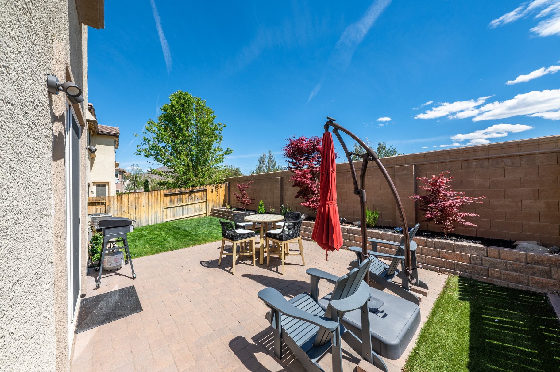  Turn-Key Home Close to Parks, Shopping & Trails - 物件實景