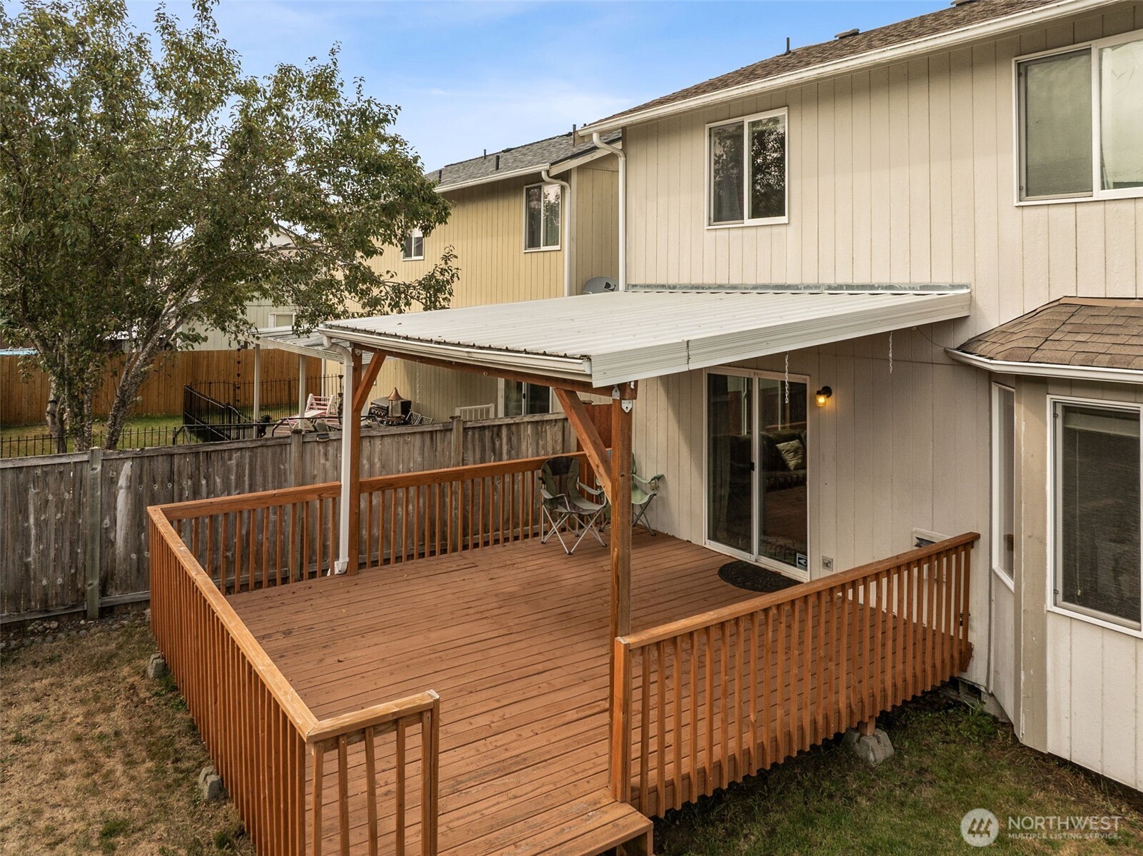 Tacoma, Washington, 98445, United States, 3 Bedrooms Bedrooms, ,2 BathroomsBathrooms,Residential,For Sale,1976537