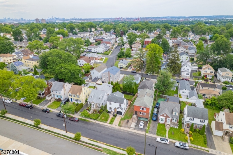 Hillside Twp., New Jersey, 07205, United States, 3 Bedrooms Bedrooms, ,2 BathroomsBathrooms,Residential,For Sale,1917929