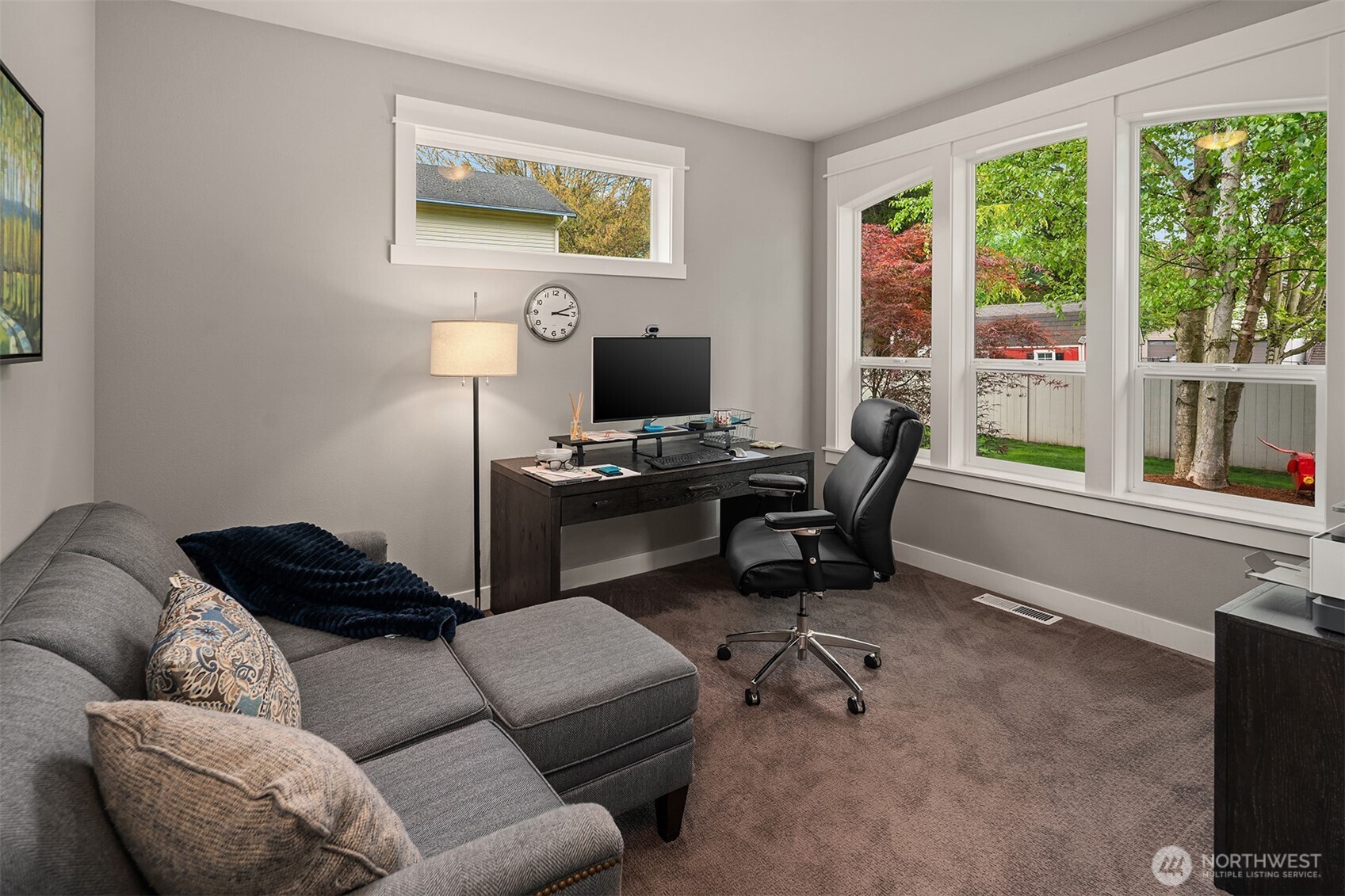 Seattle, Washington, 98178, United States, 4 Bedrooms Bedrooms, ,3 BathroomsBathrooms,Residential,For Sale,1793802