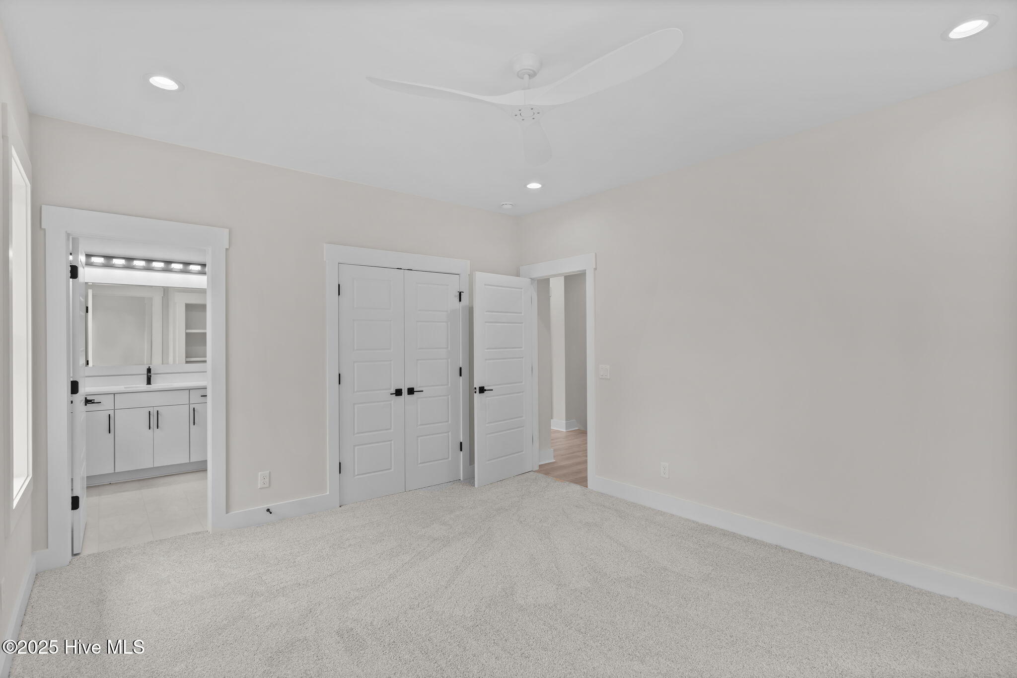 Wilmington, North Carolina, 28411, United States, 4 Bedrooms Bedrooms, ,4 BathroomsBathrooms,Residential,For Sale,2008550