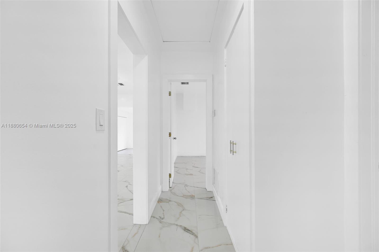 Biscayne Park, Florida, 33161, United States, 6 Bedrooms Bedrooms, ,3 BathroomsBathrooms,Residential,For Sale,1949664