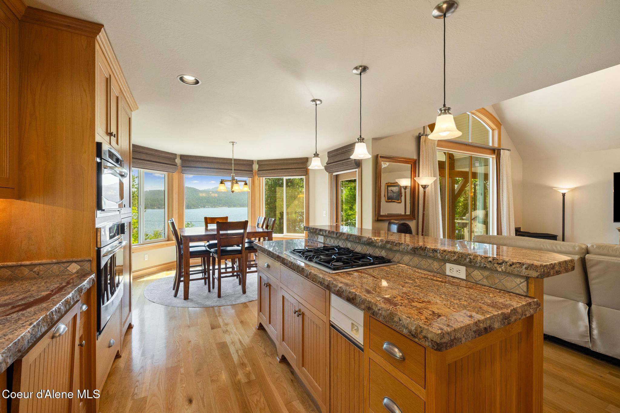 Harrison, Idaho, 83833, United States, 4 Bedrooms Bedrooms, ,5 BathroomsBathrooms,Residential,For Sale,1895390