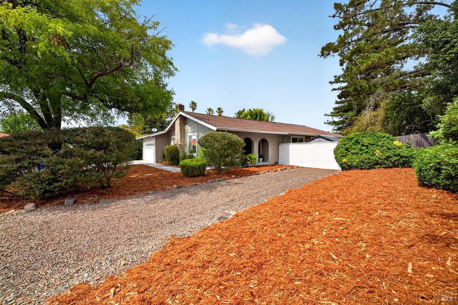 Petaluma, California, 94954, United States, 4 Bedrooms Bedrooms, ,2 BathroomsBathrooms,Residential,For Sale,2048082
