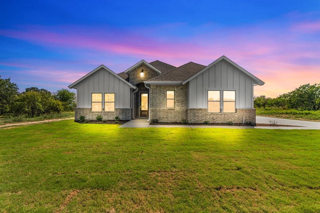 Brock, Texas, 76087, United States, 4 Bedrooms Bedrooms, ,3 BathroomsBathrooms,Residential,For Sale,1979509