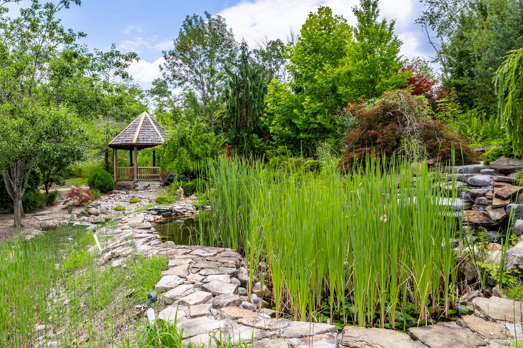  Extraordinary Custom-Built Estate Set on 116 Acres of Idyllic Beauty - 物件實景