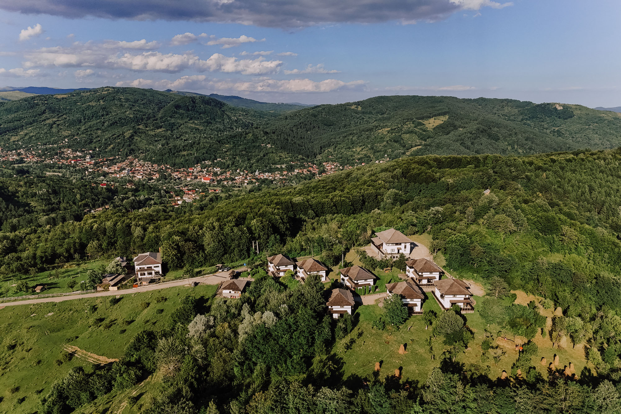  A Private Retreat in the Foothills of the Bucegi Mountains - 物件實景