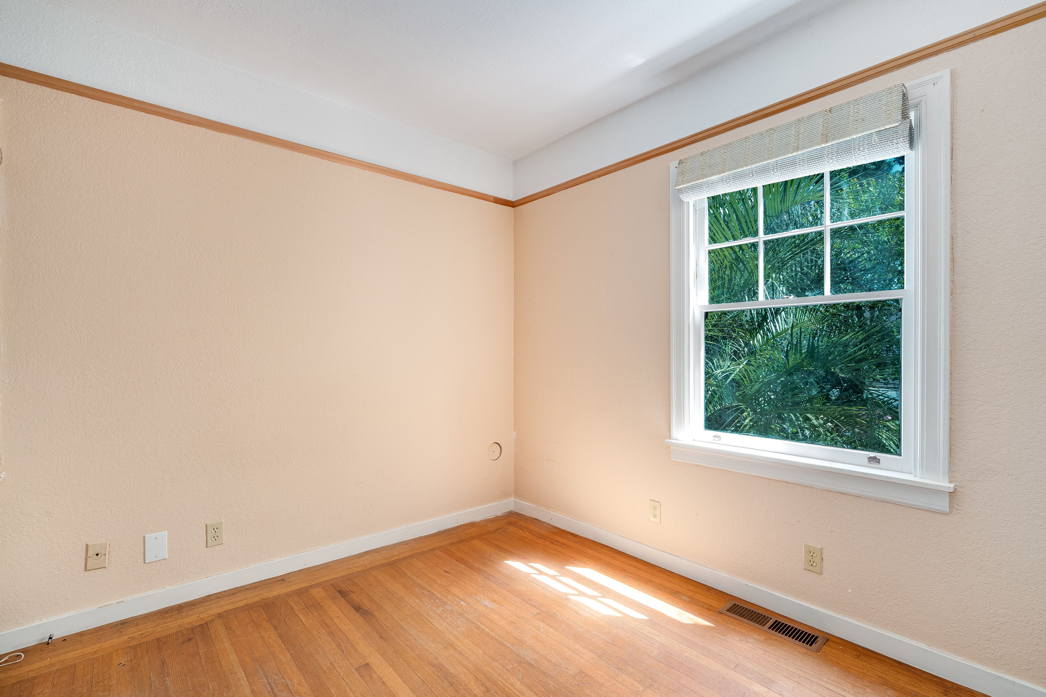  6641-6641A Yount Street - 物件實景