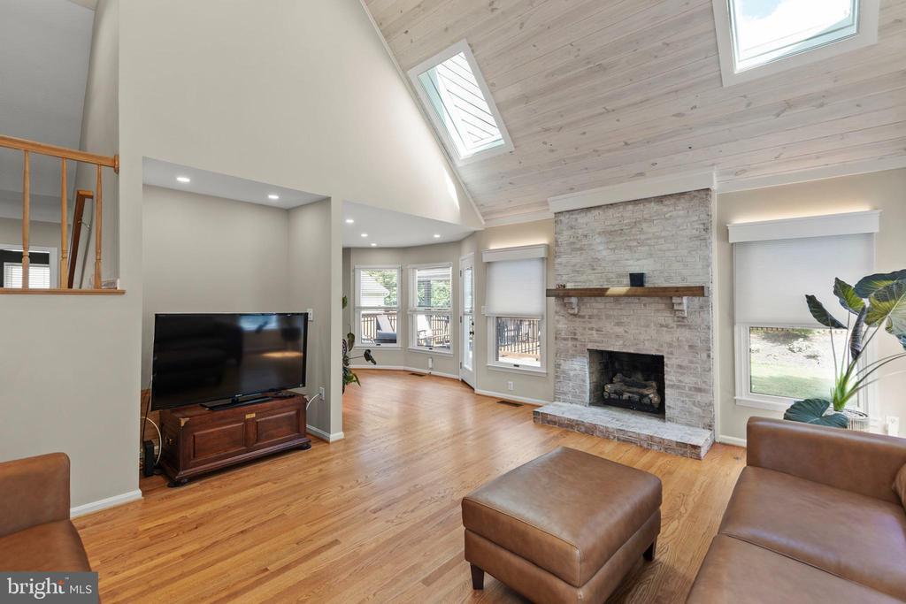 Winchester, Virginia, 22601, United States, 3 Bedrooms Bedrooms, ,2 BathroomsBathrooms,Residential,For Sale,1918203