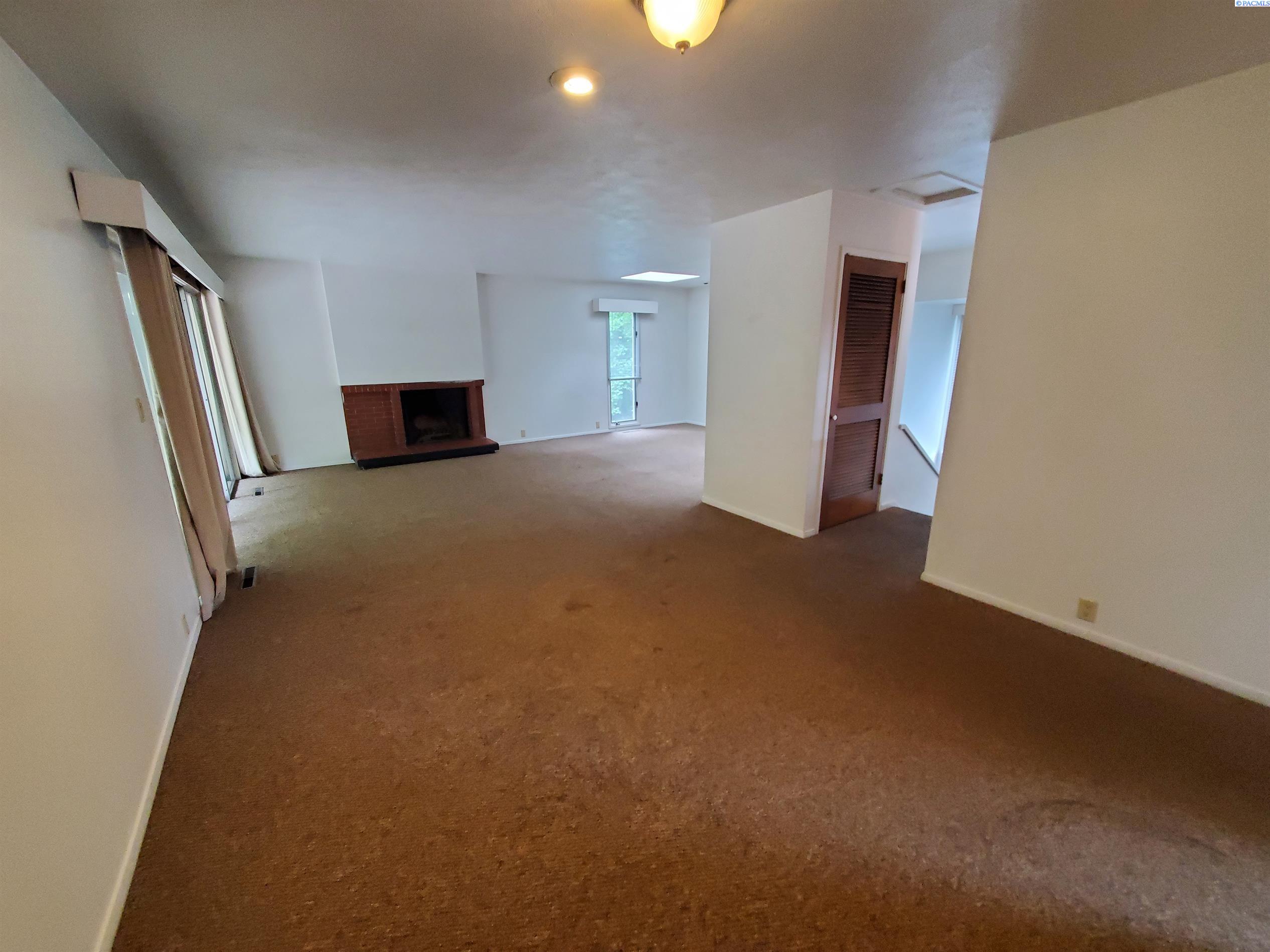Pullman, Washington, 99163, United States, 5 Bedrooms Bedrooms, ,3 BathroomsBathrooms,Residential,For Sale,1793538