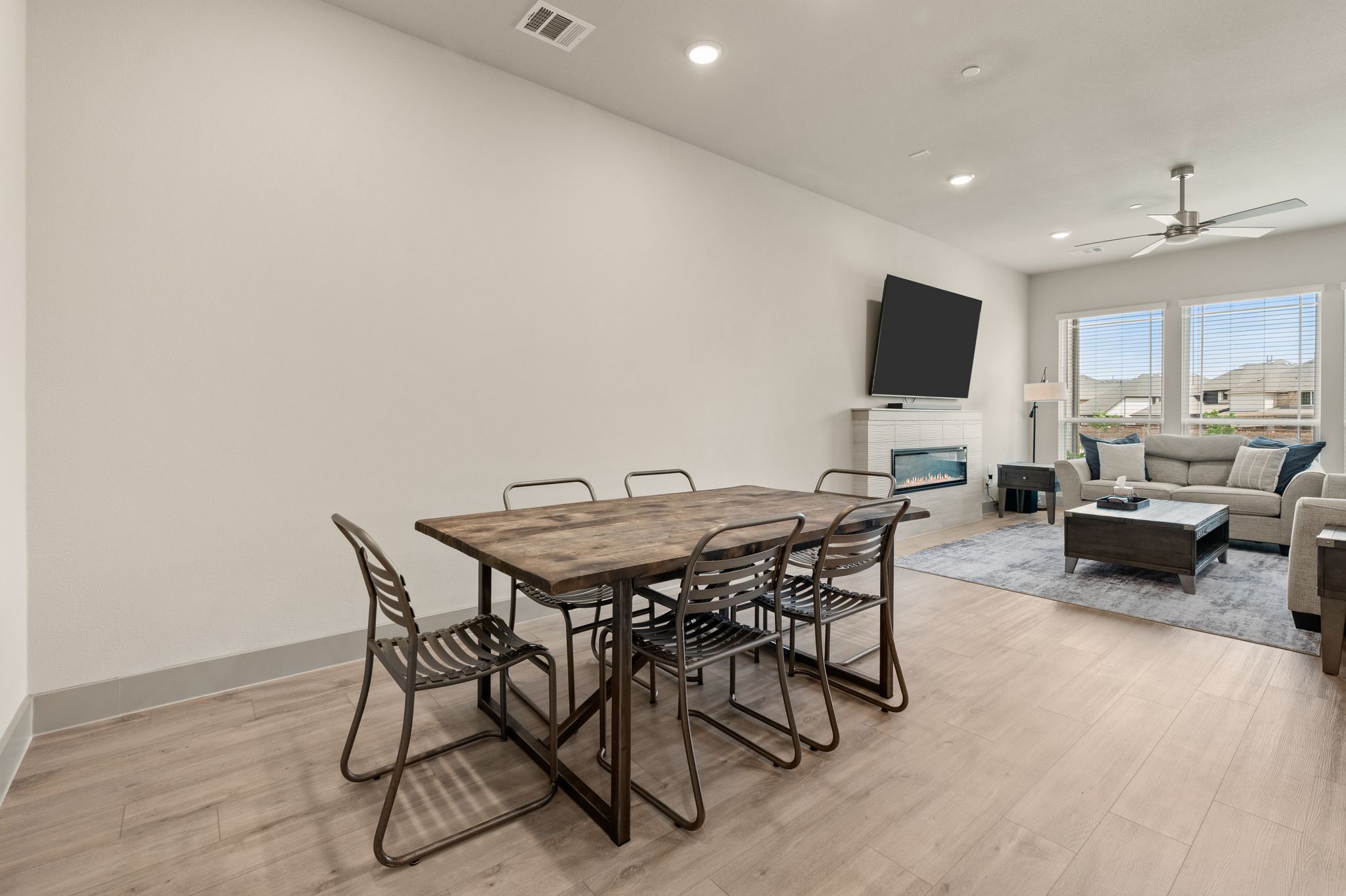  Modern Luxury Meets Effortless Living at The Abbey At Mercer Crossing - 物件實景