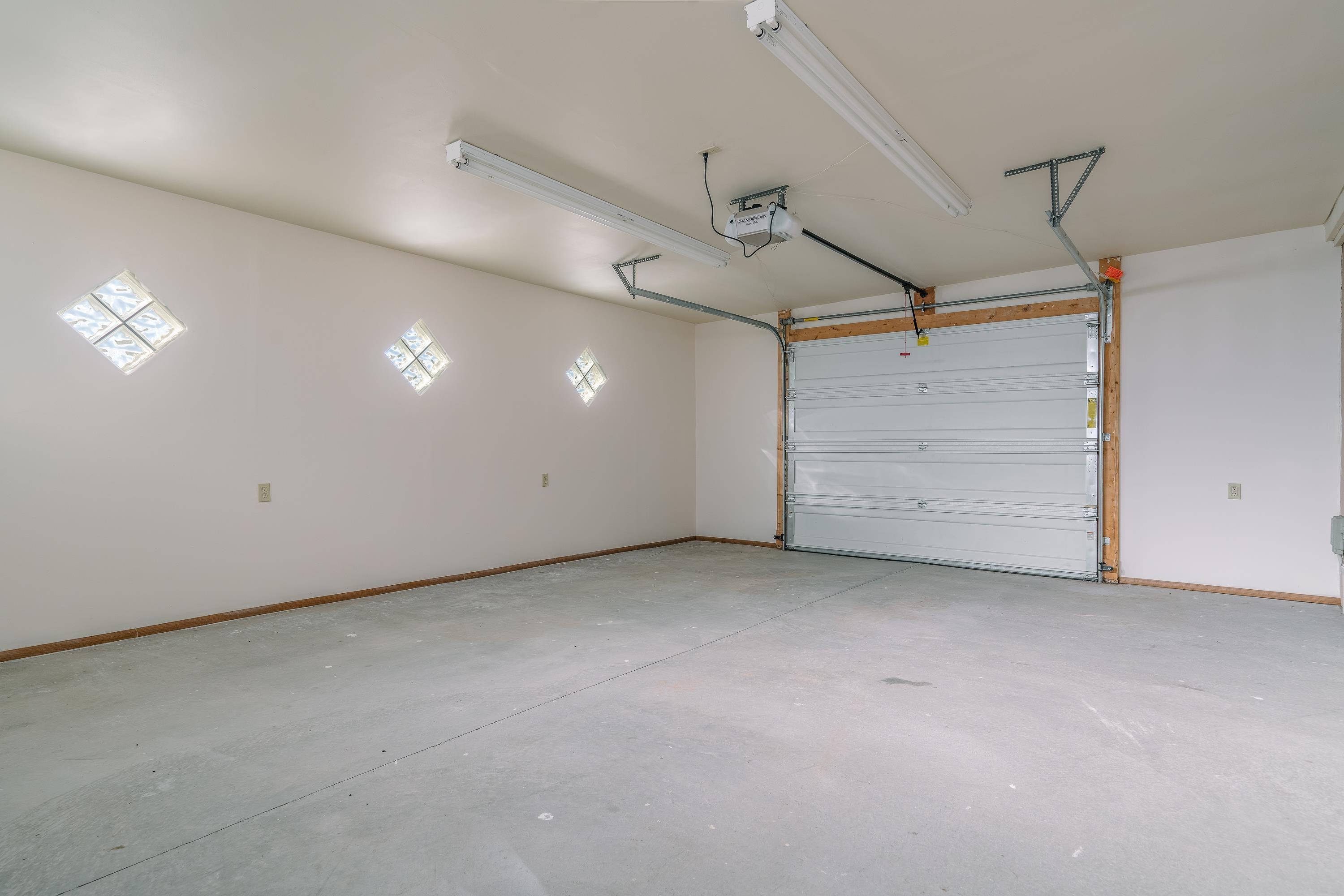 Arroyo Hondo, New Mexico, 87513, United States, 2 Bedrooms Bedrooms, ,2 BathroomsBathrooms,Residential,For Sale,1995561