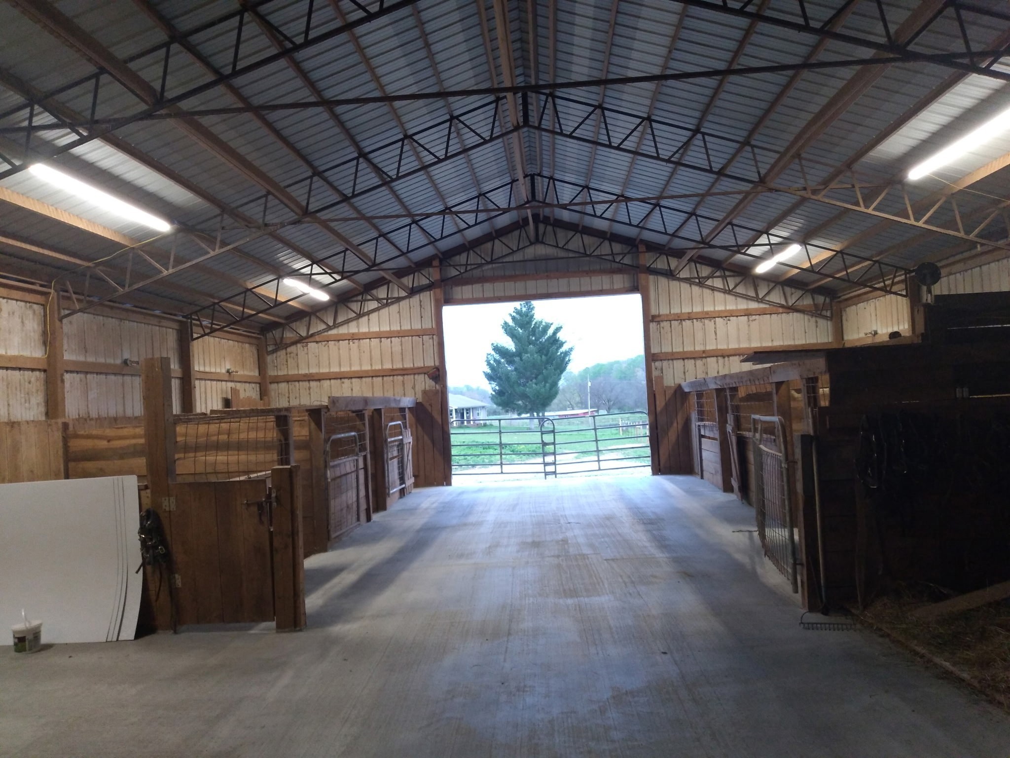 Lawrenceburg, Tennessee, 38464, United States, ,Residential,For Sale,1939003