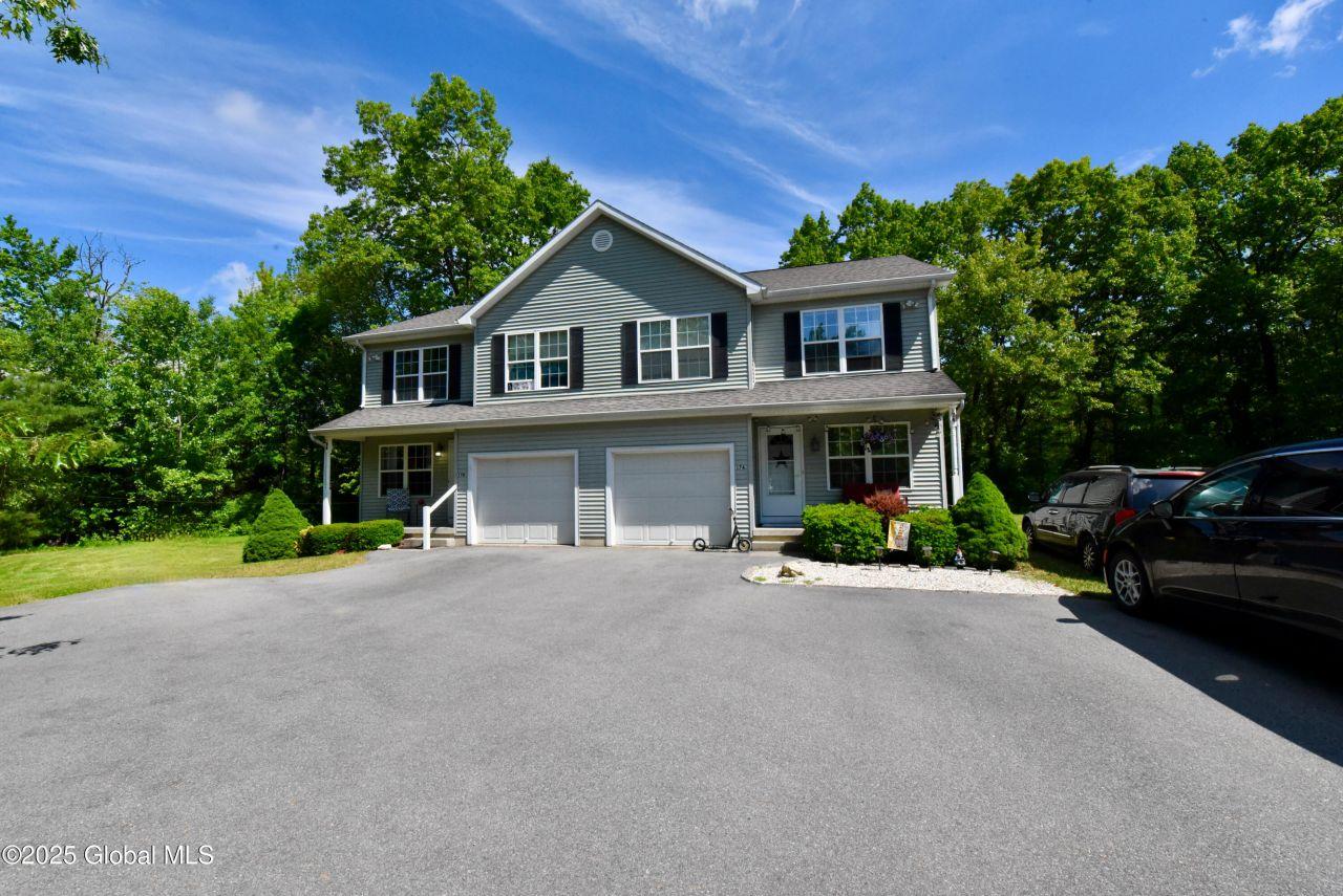 Halfmoon, New York, 12065, United States, 6 Bedrooms Bedrooms, ,6 BathroomsBathrooms,Residential,For Sale,1840061