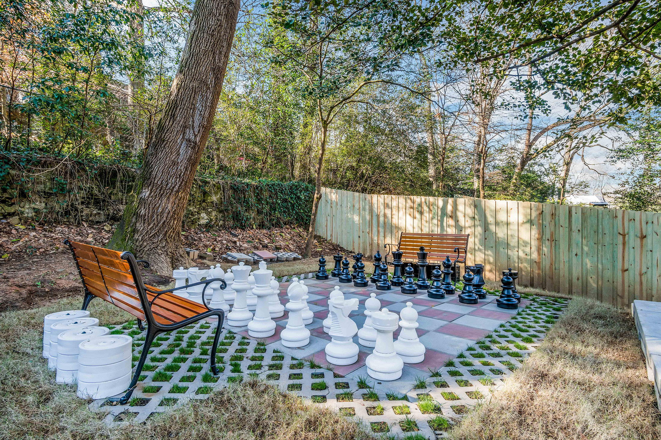  Beautifully Renovated Bungalow Perched above Orme Park in Virginia-Highland - 物件實景